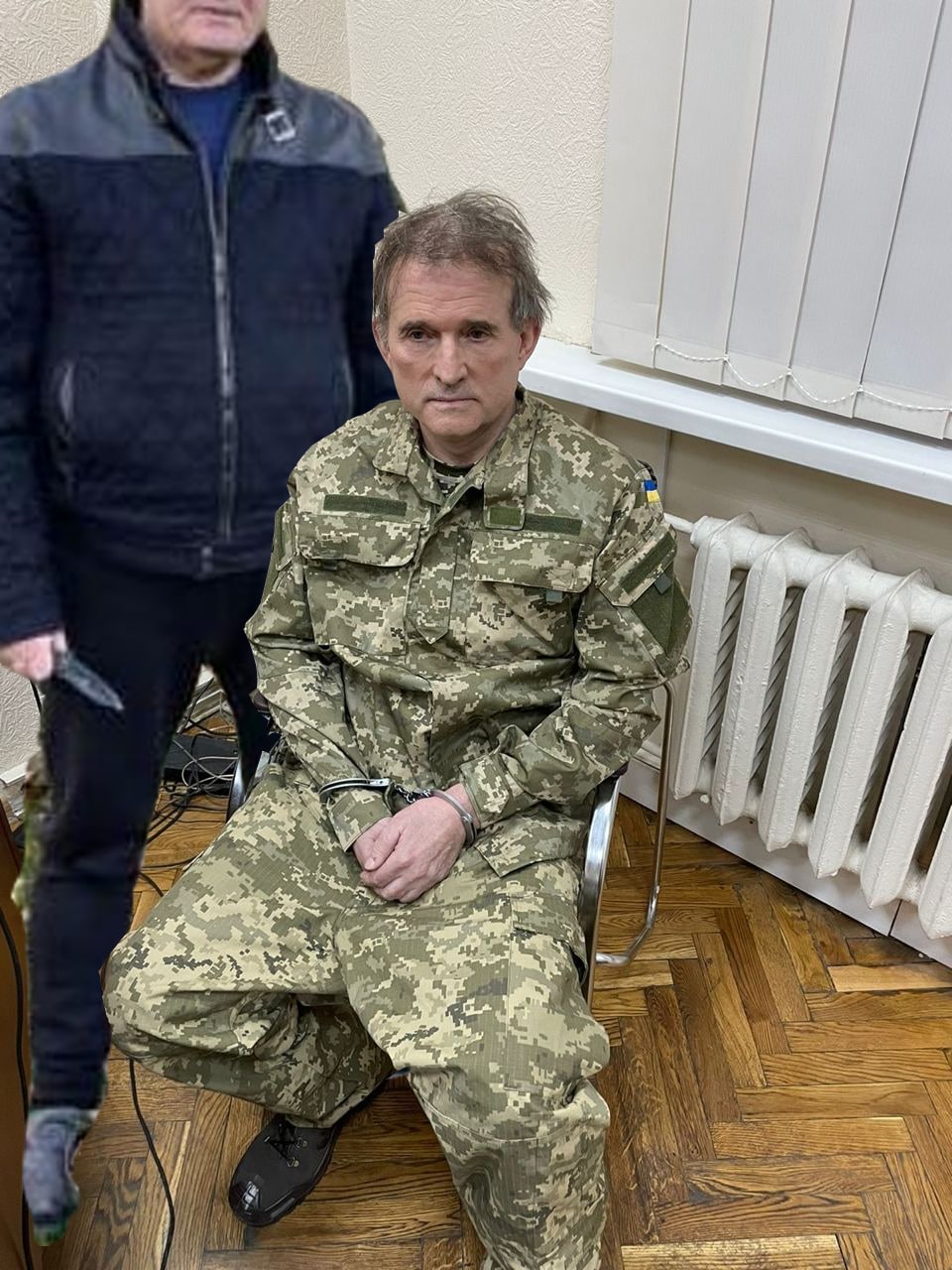 Українці сміються з Медведчука, який схожий на Чмоню і опудало лисиці (фото)